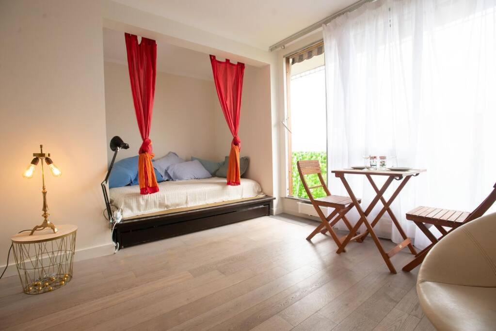 Studio With Balcony París Exterior foto