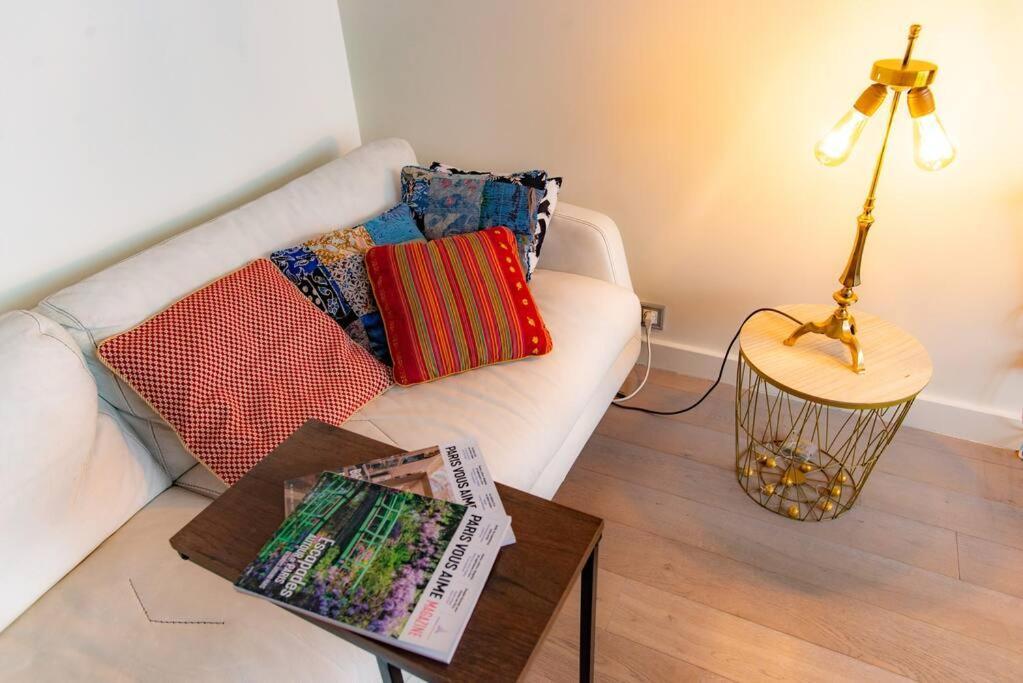 Studio With Balcony París Exterior foto